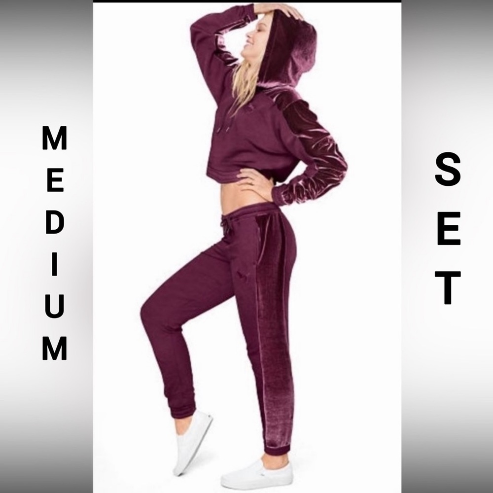 NWT VS PINK VELOUR SET